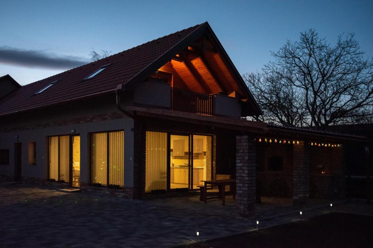 Benige Vendeghaz Hotel Demjén Екстериор снимка