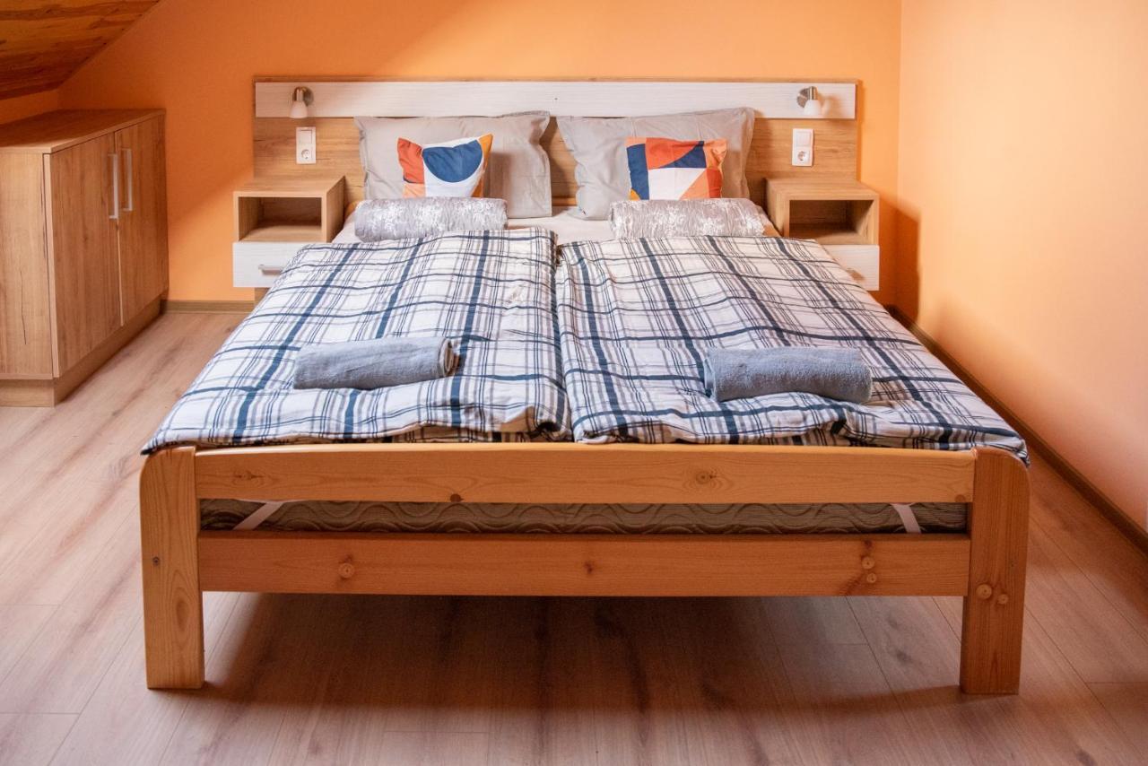 Benige Vendeghaz Hotel Demjén Екстериор снимка