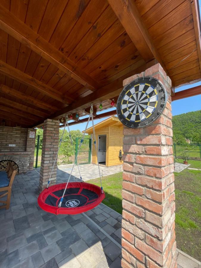 Benige Vendeghaz Hotel Demjén Екстериор снимка