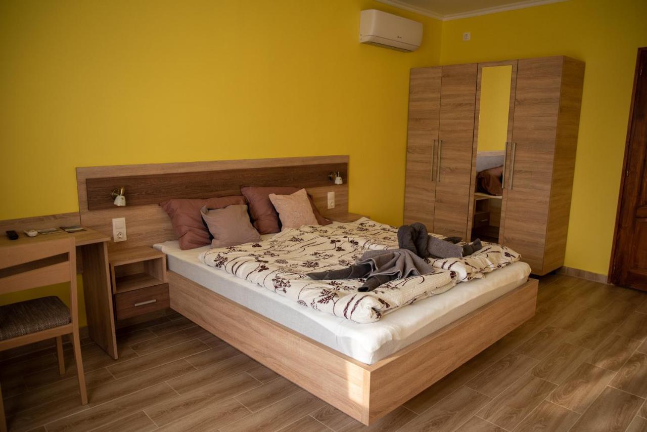 Benige Vendeghaz Hotel Demjén Екстериор снимка