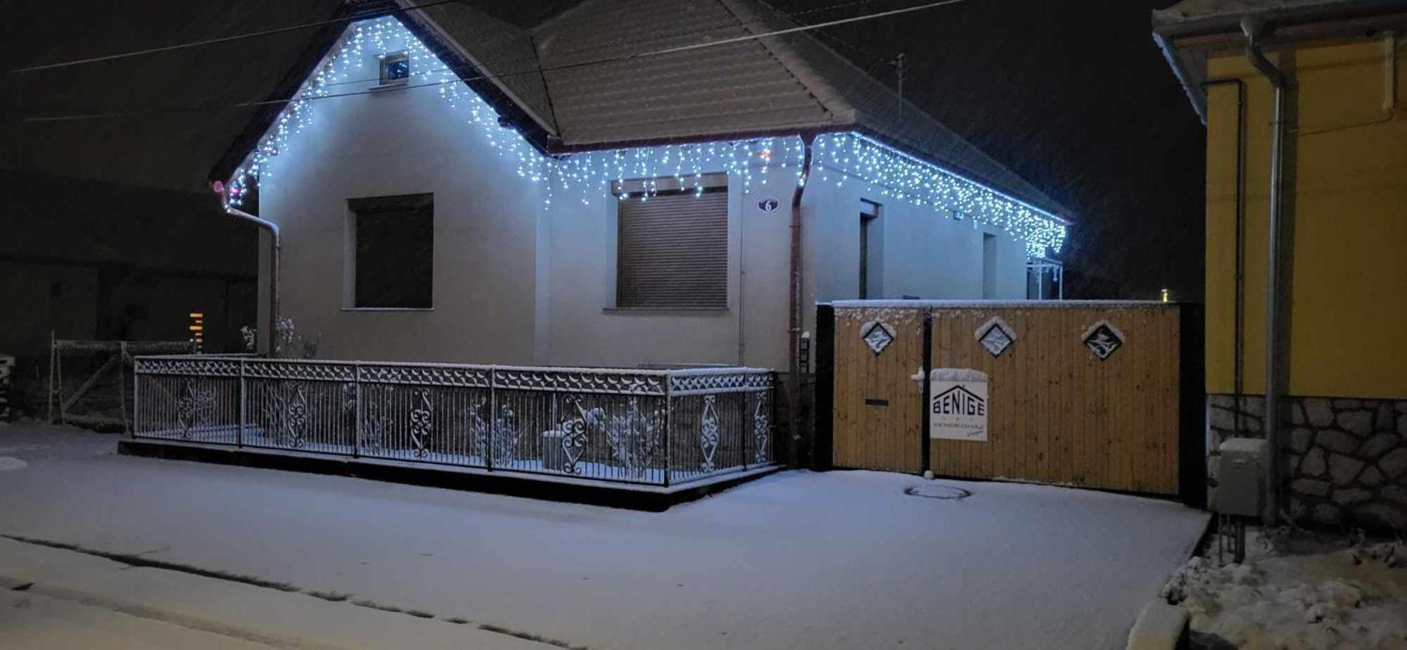 Benige Vendeghaz Hotel Demjén Екстериор снимка