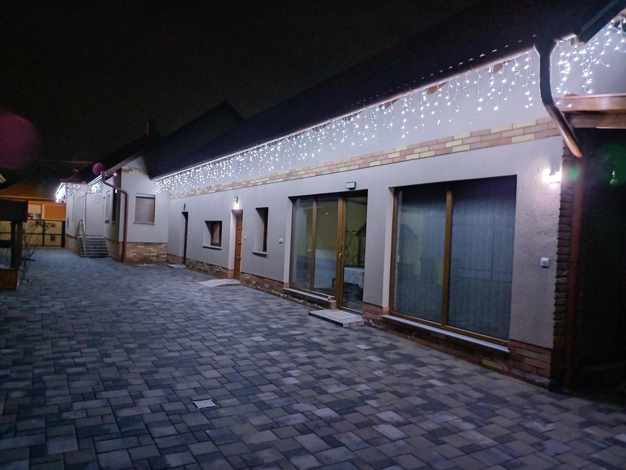 Benige Vendeghaz Hotel Demjén Екстериор снимка
