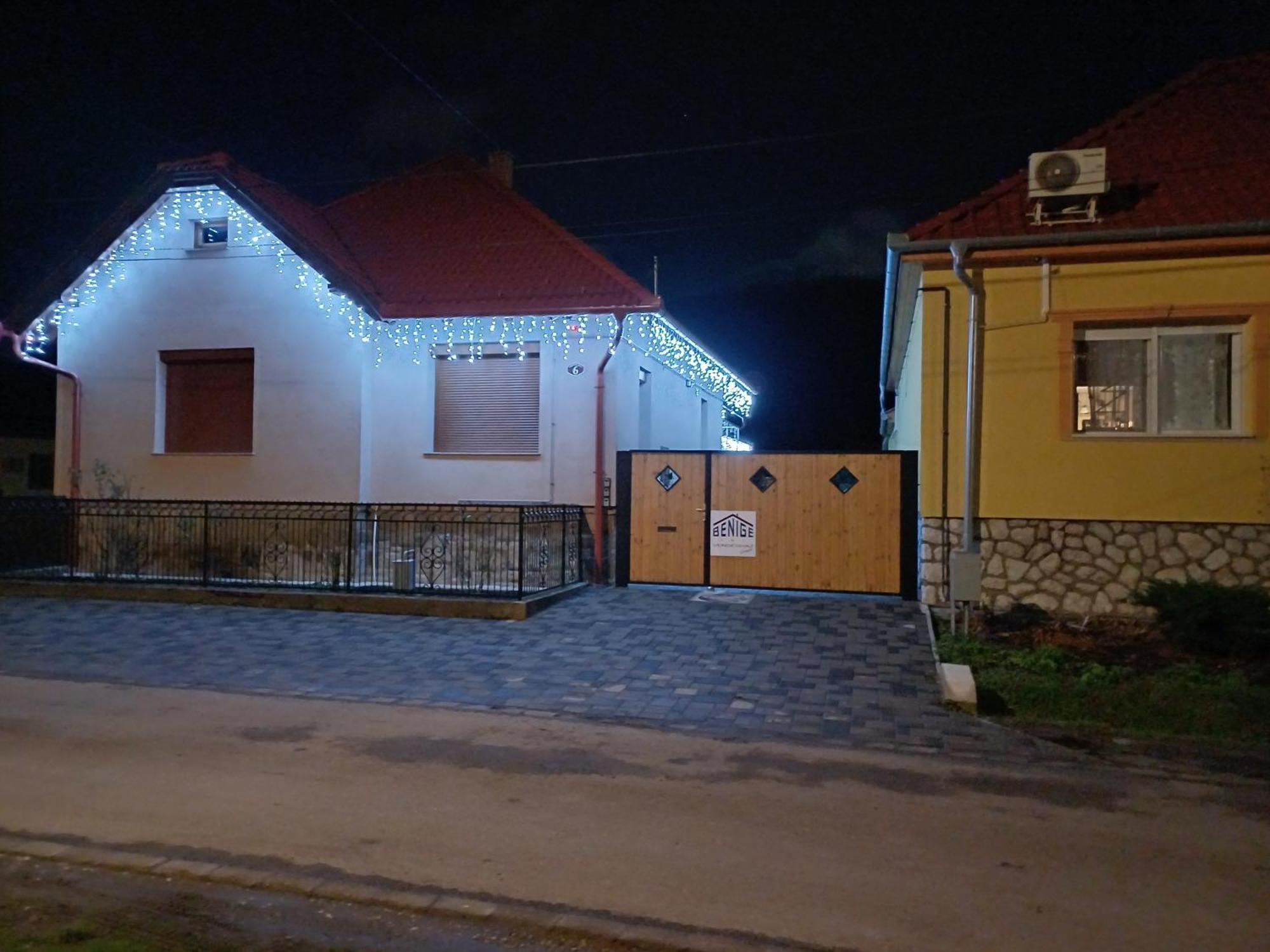 Benige Vendeghaz Hotel Demjén Екстериор снимка