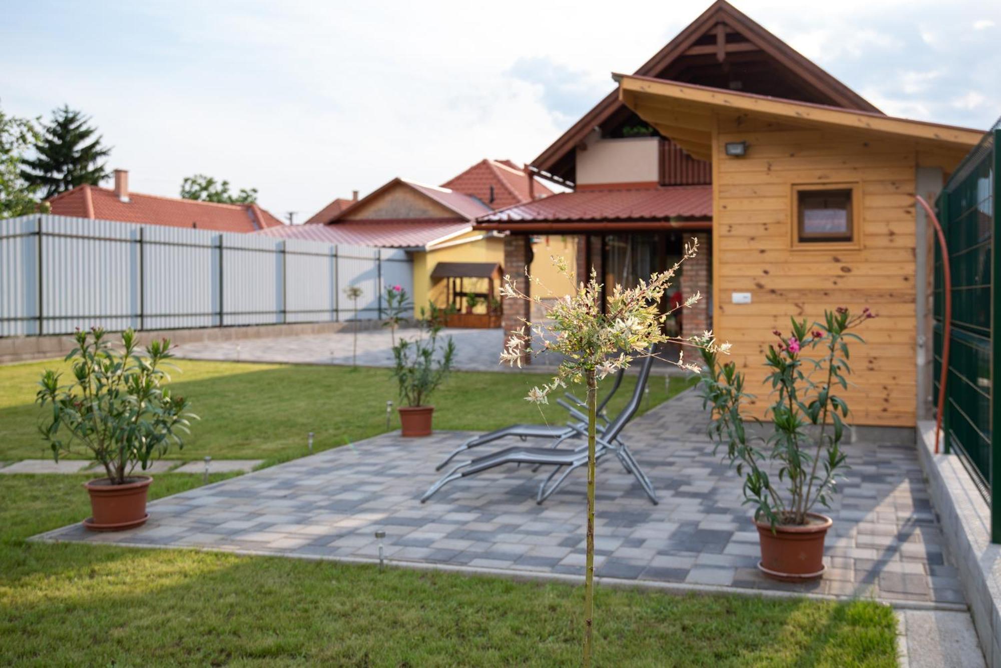 Benige Vendeghaz Hotel Demjén Екстериор снимка