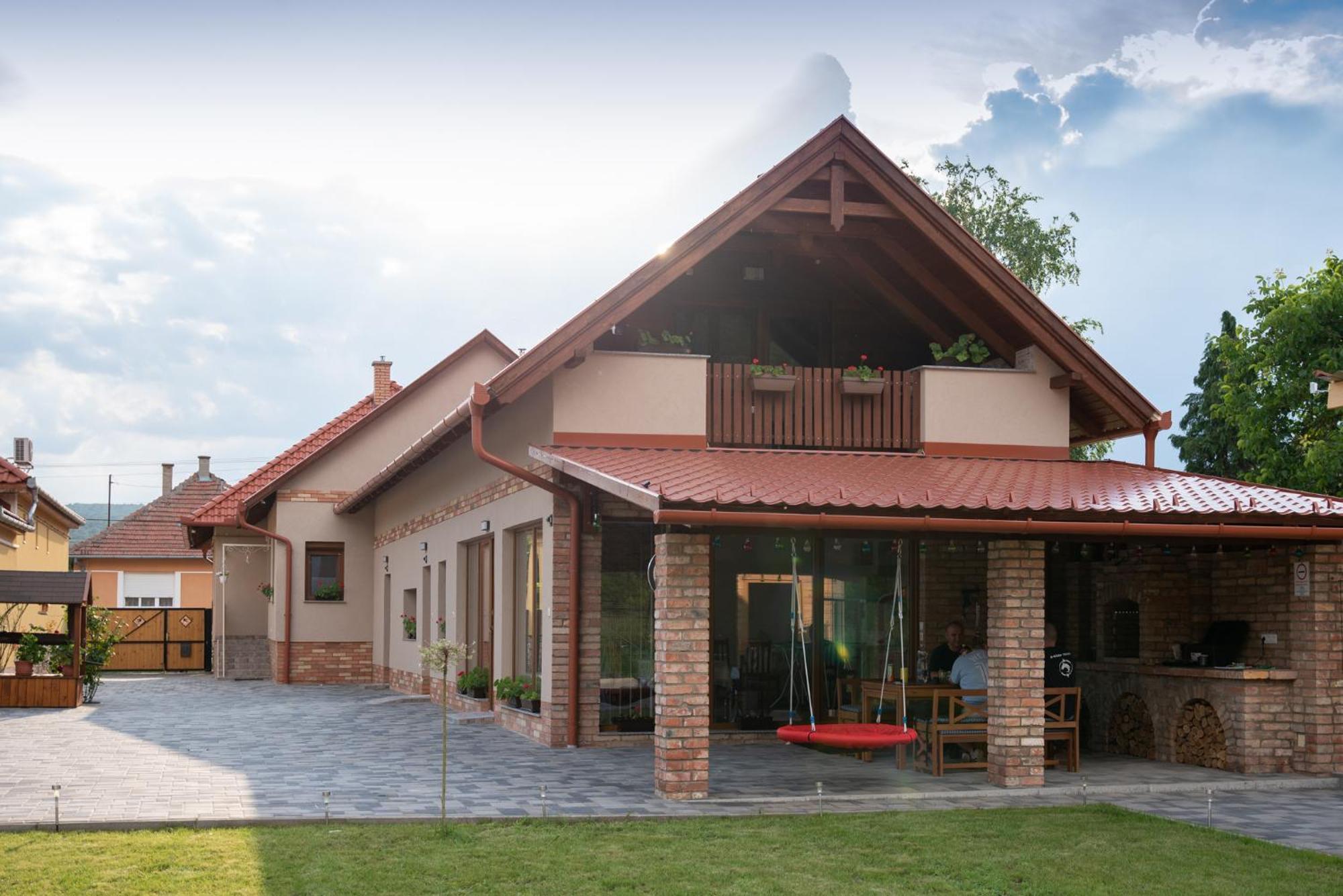 Benige Vendeghaz Hotel Demjén Екстериор снимка