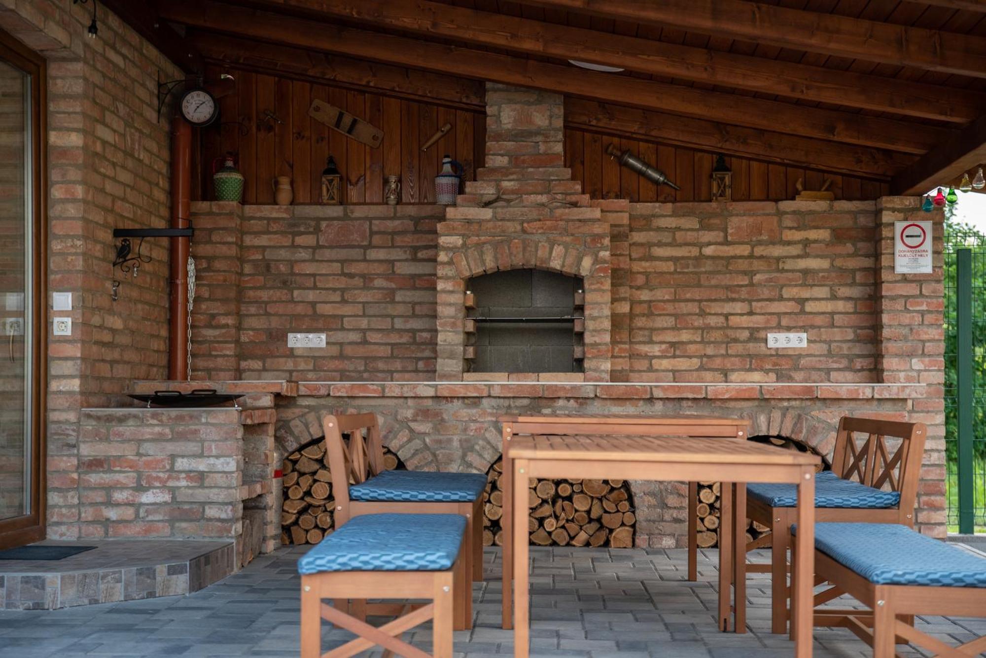Benige Vendeghaz Hotel Demjén Екстериор снимка
